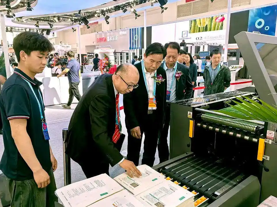 楊民強(qiáng)：中國(guó)正成為世界印刷裝備制造業(yè)的重要力量